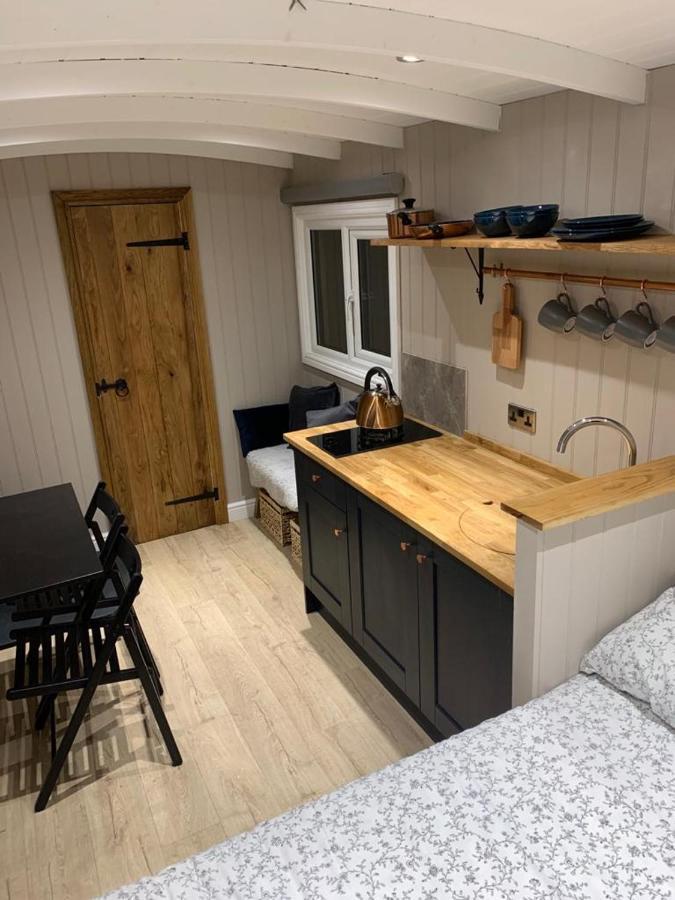 Herdwick Shepherd Hut Exeter Ngoại thất bức ảnh